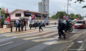 Students' safety takes centre stage as five GE15 candidates converge in Batu