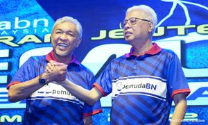 PM, Umno president on same team in facing GE15 - Hisham