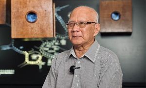 文告｜李亚遨永远在我们心中：文化教育的灯塔与楷模