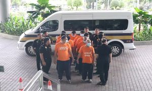 反贪会捣毁“柜台设置”集团，延扣27人包括18执法官