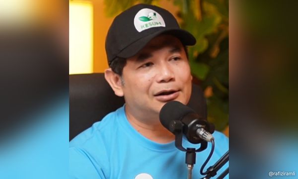 Rafizi: Albert's no hero, but recipients in public office must face music first