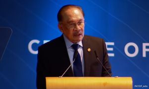 Pertahan kebebasan media, tonggak demokrasi - Anwar