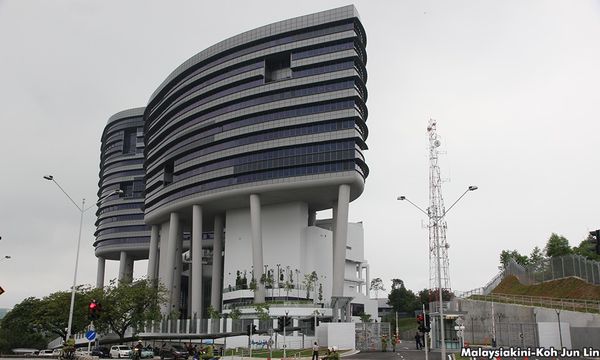 MACC nabs govt official over alleged power abuse, graft