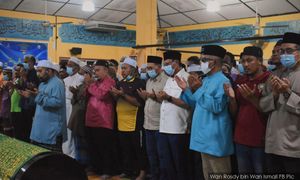 Tragedi kepala air: Jenazah tujuh sekeluarga selamat dikebumikan