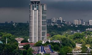 PDRM umum kenaikan pangkat, pertukaran lapan pegawai kanan