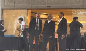 Najib returns to prison for Friday prayers, court resumes at 3pm