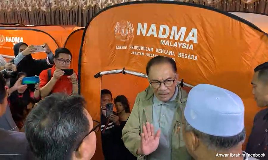 Govt approves RM100m immediate assistance to Kelantan, T'ganu