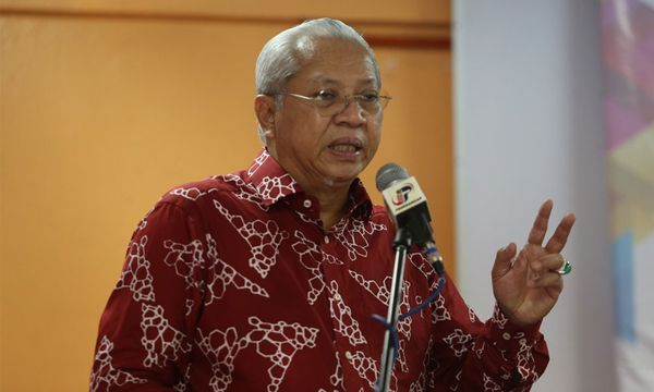 Thanks but I'll stick to Umno, replies Annuar to contest offers