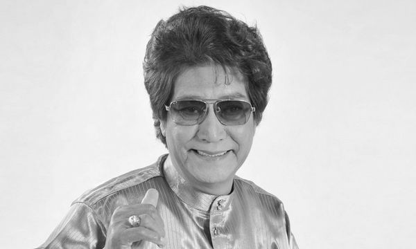 Legendary dangdut singer dies at 85