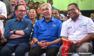 Amirudin bakal kekal MB Selangor - Anwar