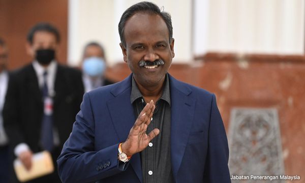 Sivakumar bids farewell, apologises to HR ministry 