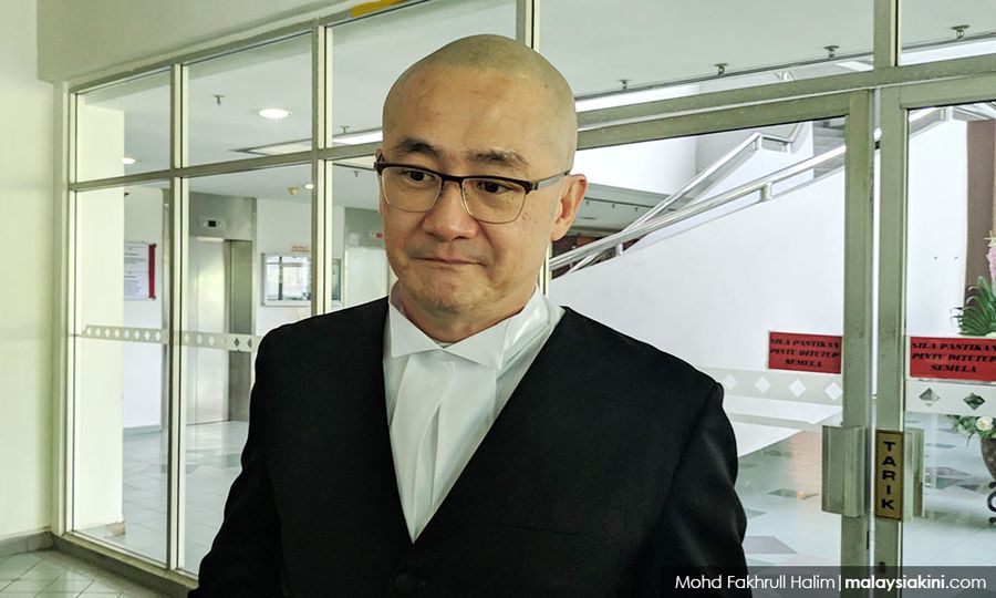 少年被告家属宽慰收押治疗裁决，慰问叶芯嫙家属