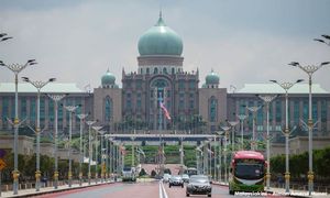 商会吁政府降低财政赤字，冀从政者慎言免吓跑外资