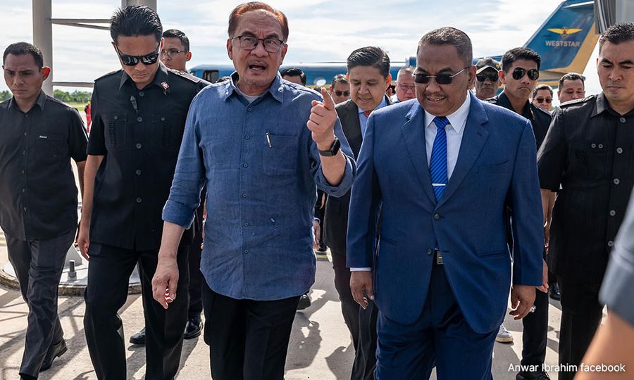 Sanusi dakwa tak diberi kerusi ketika mesyuarat bersama Anwar