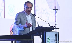 PM: Kroni jahanamkan syarikat, keputusan tak telus pentadbiran dulu