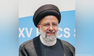 Helicopter carrying Iran president reportedly crashes