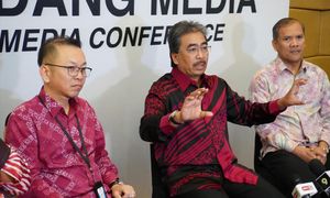 Syarikat gagal sedia kerja untuk buruh asing: Johari gesa tindakan tegas