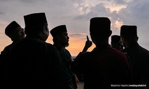Umat Islam di Malaysia, negara jiran mula berpuasa esok