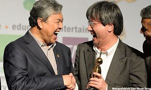 Malaysiakini bags Social Media 2014 award