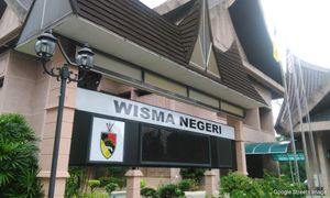 N Sembilan crisis deepens as exco suspends state secretary, legal adviser