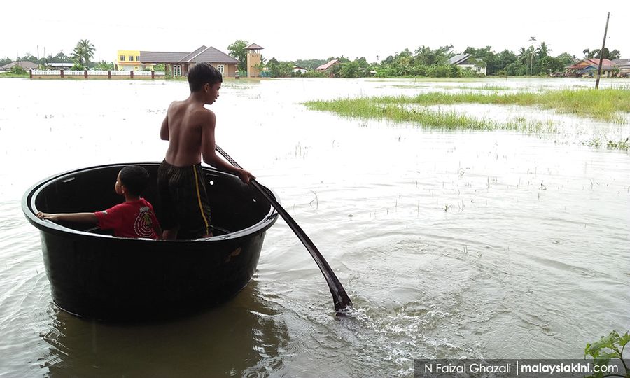 More flood victims in Kelantan, fewer in Terengganu