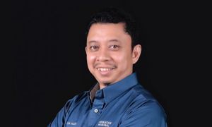 Gambar Hadi pada slaid: Siapa lagi patut dijadikan contoh - PN Melaka
