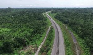 Agong zahir impian menelusuri  Lebuhraya Pan Borneo