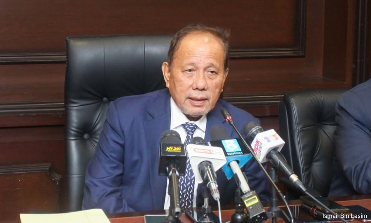 N Sembilan crisis: Umno trio deny meeting rebel chieftains with MB, Zahid raises eyebrow